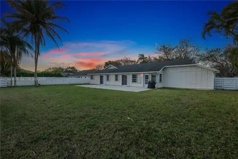 14952 SW 149th Street Miami FL 33196