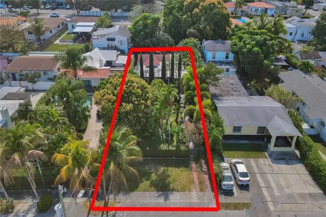 2258 SW 15th Street Miami FL 33145