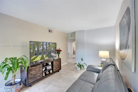 2258 SW 15th Street Miami FL 33145