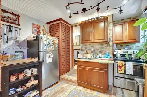 2258 SW 15th Street Miami FL 33145