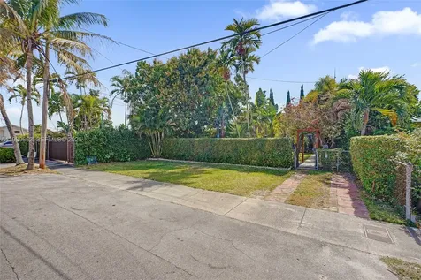 2258 SW 15th Street Miami FL 33145