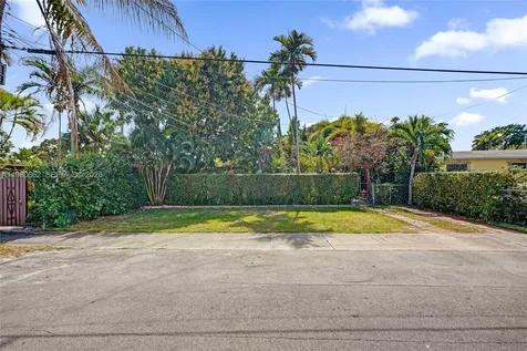 2258 SW 15th Street Miami FL 33145