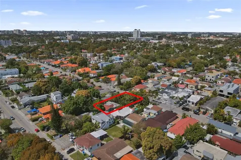 2258 SW 15th Street Miami FL 33145