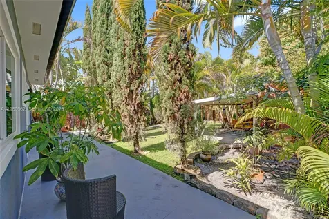 2258 SW 15th Street Miami FL 33145