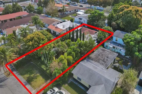 2258 SW 15th Street Miami FL 33145