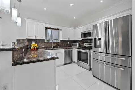 21474 SW 85th Path Cutler Bay FL 33189