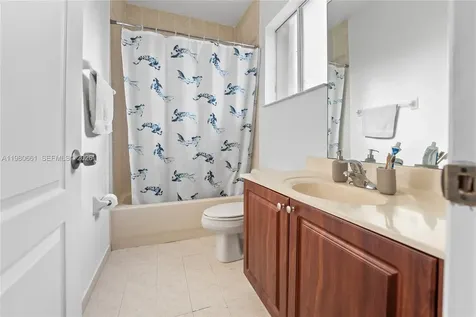 21474 SW 85th Path Cutler Bay FL 33189