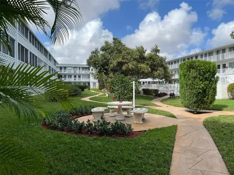 15610 NE 6th Avenue Miami FL 33162