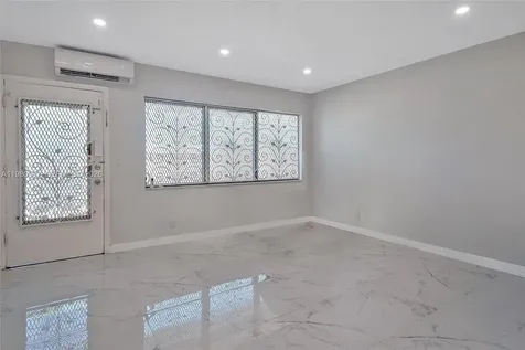820 SW 11th Avenue Hallandale Beach FL 33009