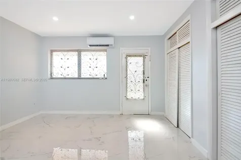 820 SW 11th Avenue Hallandale Beach FL 33009