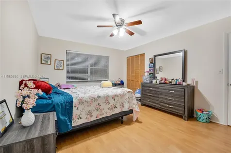 3777 NW 78th Avenue Davie FL 33024