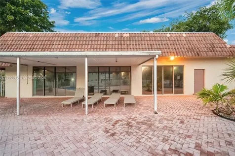 3777 NW 78th Avenue Davie FL 33024