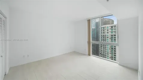 325 S Biscayne Boulevard Miami FL 33131