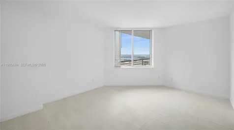 325 S Biscayne Boulevard Miami FL 33131