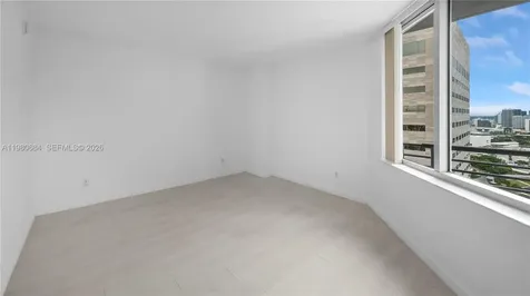 325 S Biscayne Boulevard Miami FL 33131