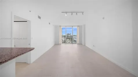 325 S Biscayne Boulevard Miami FL 33131