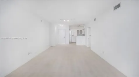 325 S Biscayne Boulevard Miami FL 33131