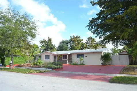 19901 SW 92nd Avenue Cutler Bay FL 33157