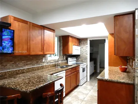 19901 SW 92nd Avenue Cutler Bay FL 33157