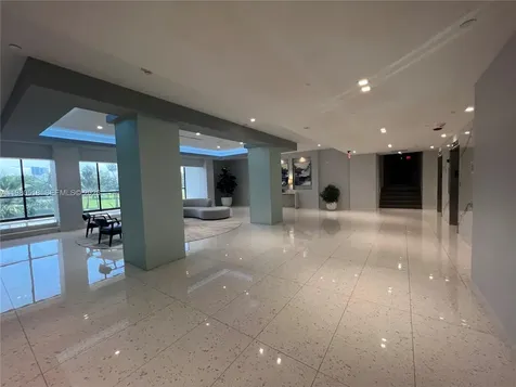 20335 W Country Club Drive Aventura FL 33180