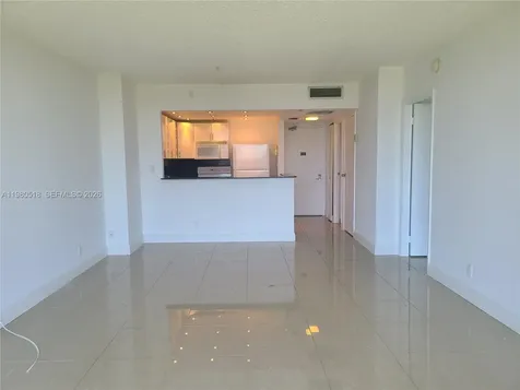 20335 W Country Club Drive Aventura FL 33180