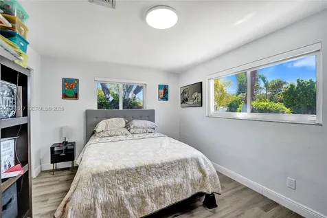 1015 S 14th Avenue Hollywood FL 33020