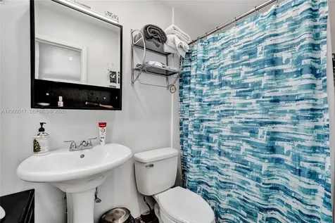1015 S 14th Avenue Hollywood FL 33020