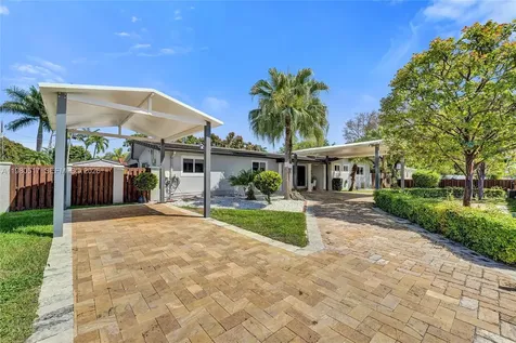1015 S 14th Avenue Hollywood FL 33020