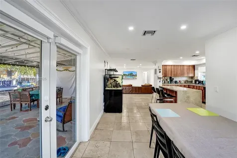 1015 S 14th Avenue Hollywood FL 33020