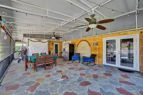 1015 S 14th Avenue Hollywood FL 33020