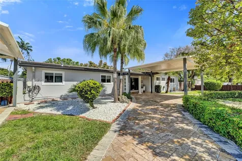 1015 S 14th Avenue Hollywood FL 33020