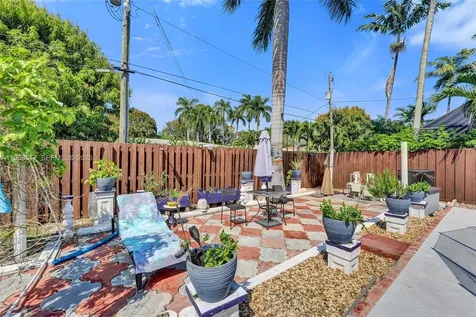1015 S 14th Avenue Hollywood FL 33020