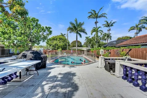 1015 S 14th Avenue Hollywood FL 33020