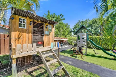 1015 S 14th Avenue Hollywood FL 33020