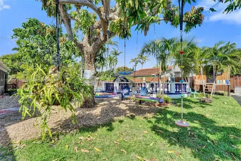 1015 S 14th Avenue Hollywood FL 33020