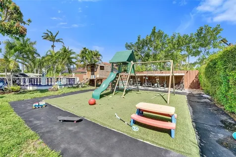 1015 S 14th Avenue Hollywood FL 33020
