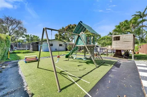 1015 S 14th Avenue Hollywood FL 33020