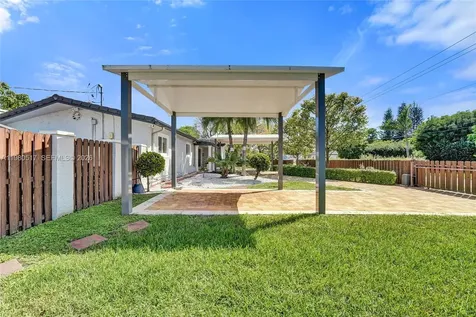 1015 S 14th Avenue Hollywood FL 33020