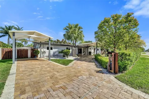 1015 S 14th Avenue Hollywood FL 33020