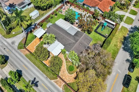 1015 S 14th Avenue Hollywood FL 33020