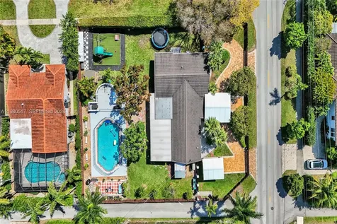 1015 S 14th Avenue Hollywood FL 33020