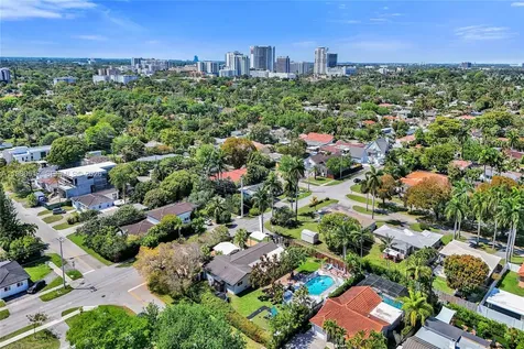 1015 S 14th Avenue Hollywood FL 33020