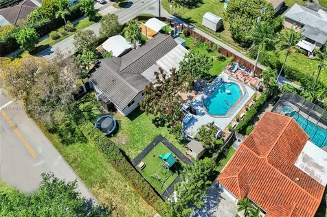 1015 S 14th Avenue Hollywood FL 33020