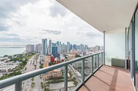 888 Biscayne Boulevard Miami FL 33132