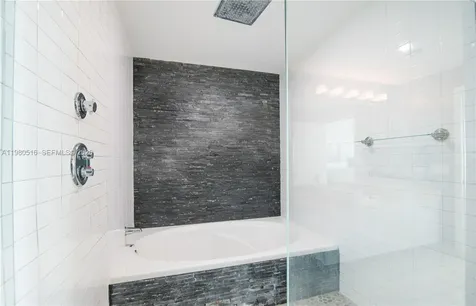 888 Biscayne Boulevard Miami FL 33132