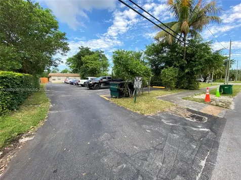 4621 SW 33rd Avenue Dania Beach FL 33312