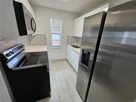 4621 SW 33rd Avenue Dania Beach FL 33312
