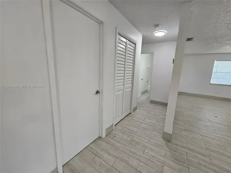 4621 SW 33rd Avenue Dania Beach FL 33312