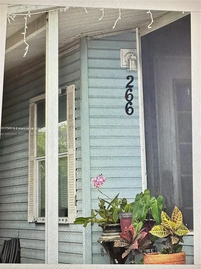 19800 SW 180th Avenue Lot 266 Miami FL 33187