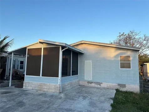 19800 SW 180th Avenue Lot 266 Miami FL 33187
